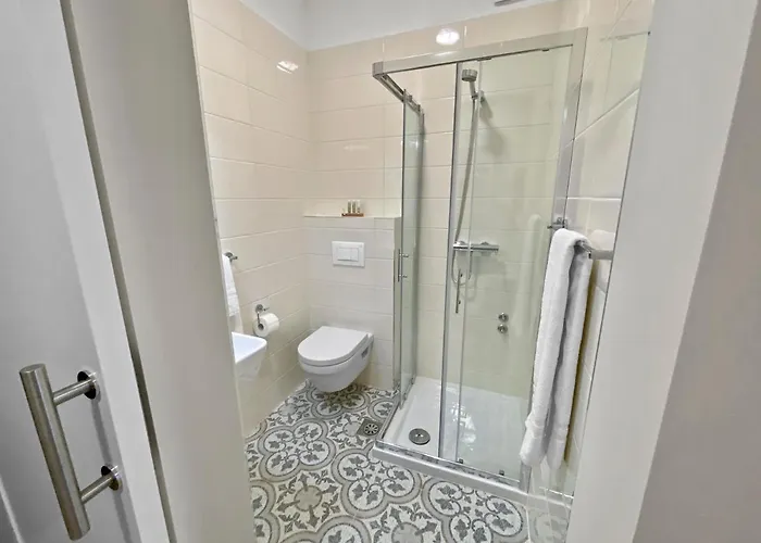 Toscanina Garni Hotel 4*